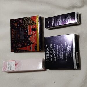 By Terry Bundle: Eye Pallet,Hydra-powder, Dare To Bare Lip Balm,Baume De Rose